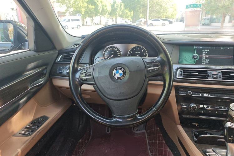 Used BMW 7 Series 2009 730Li Leading Model Steering Wheel