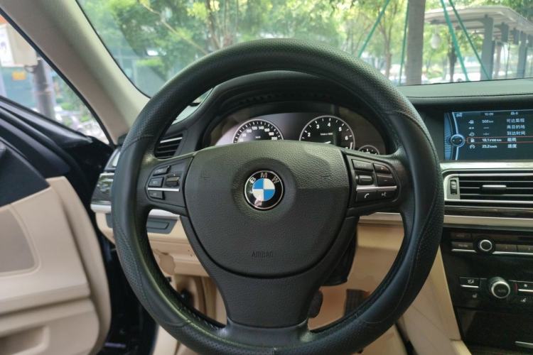 Used BMW 7 Series 2009 740Li Luxury Model Steering Wheel