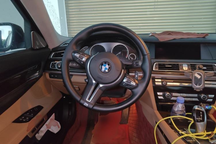 Used BMW 7 Series 2009 740Li Leading Model Steering Wheel