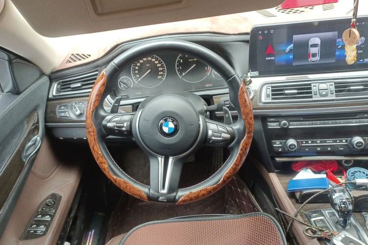Used BMW 7 Series 2009 740Li Leading Model Steering Wheel