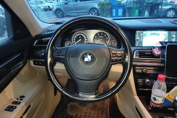 Used BMW 7 Series 2009 740Li Luxury Model Steering Wheel