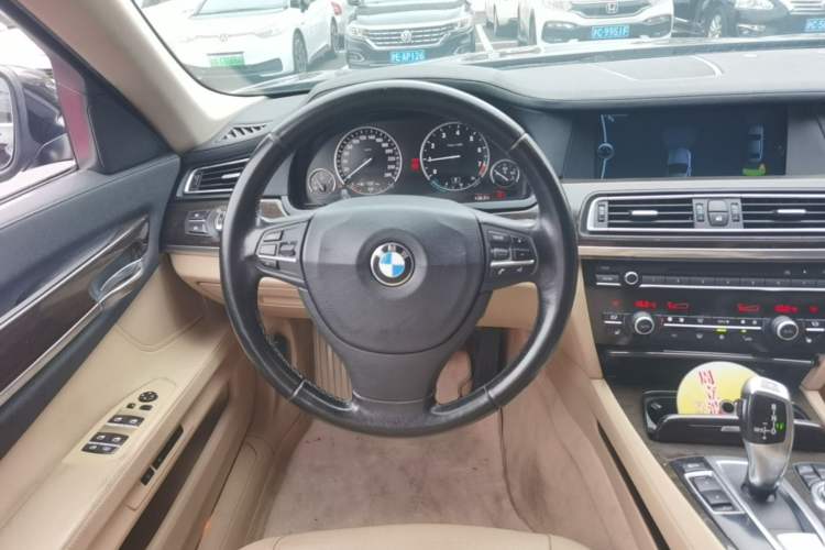 Used BMW 7 Series 2009 730Li Leading Model Steering Wheel