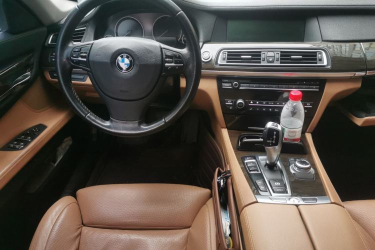 Used BMW 7 Series 2009 740Li Luxury Model Steering Wheel