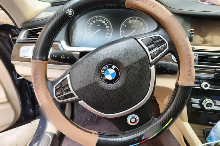 Used BMW 7 Series 2009 730Li Luxury Model Steering Wheel