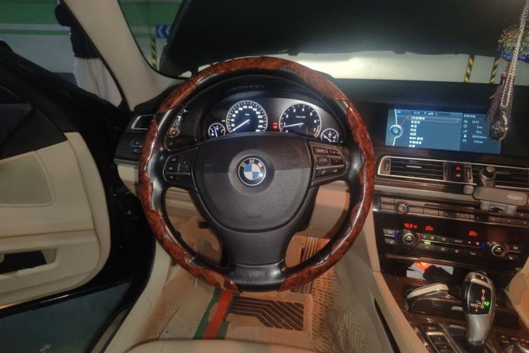 Used BMW 7 Series 2009 730Li Leading Model Steering Wheel