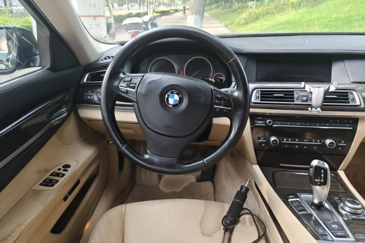 Used BMW 7 Series 2009 740Li Leading Model Steering Wheel