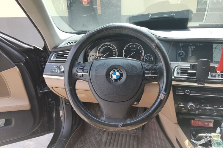 Used BMW 7 Series 2009 740Li Leading Model Steering Wheel