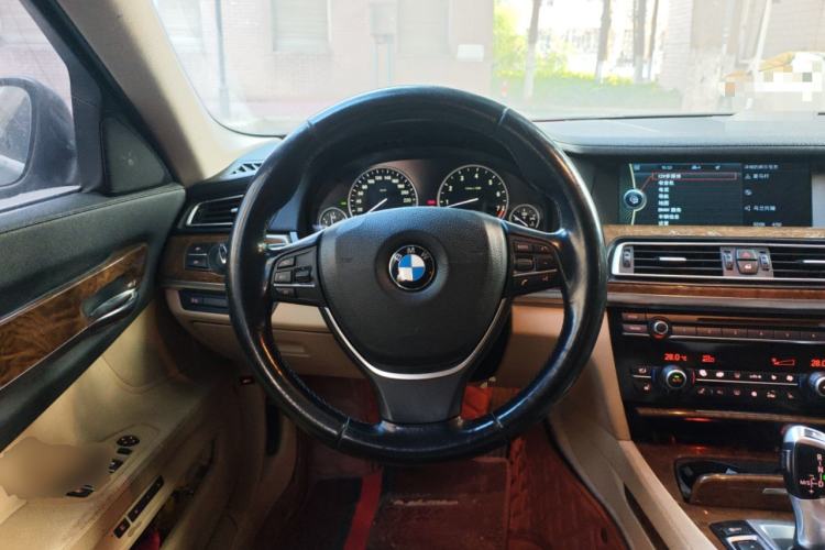 Used BMW 7 Series 2009 740Li Luxury Model Steering Wheel