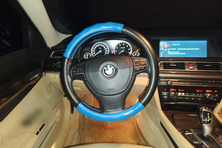 Used BMW 7 Series 2009 740Li Leading Model Steering Wheel