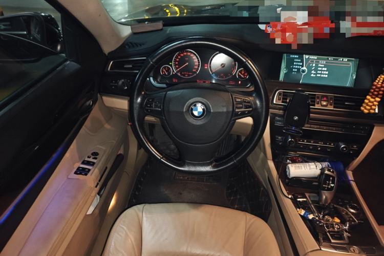 Used BMW 7 Series 2009 740Li Leading Model Steering Wheel