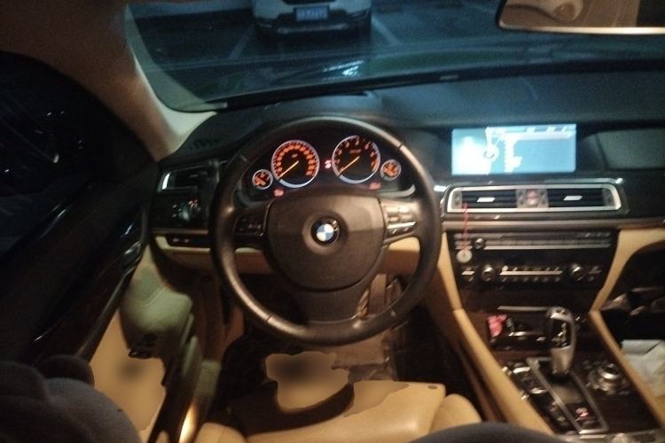 Used BMW 7 Series 2009 740Li Leading Model Steering Wheel