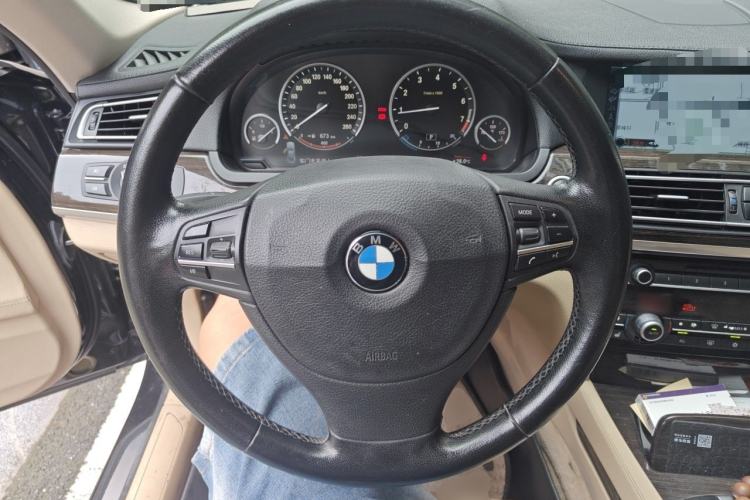 Used BMW 7 Series 2009 740Li Leading Model Steering Wheel