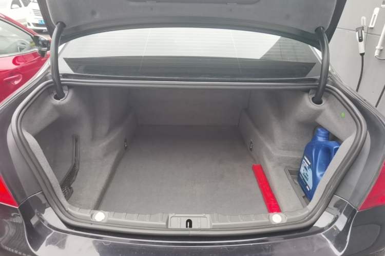 Used BMW 7 Series 2009 730Li Leading Model Trunk