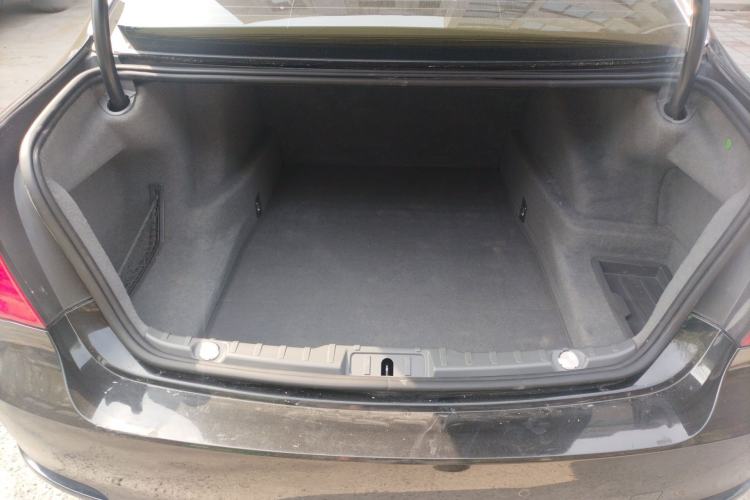 Used BMW 7 Series 2009 730Li Leading Model Trunk