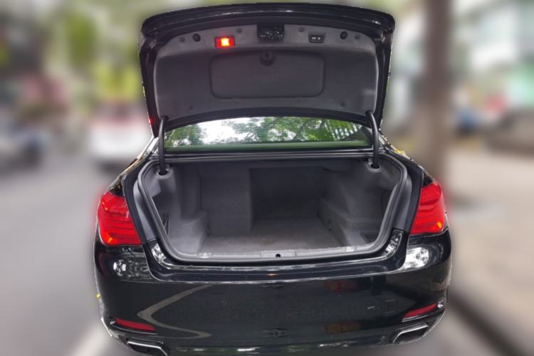 Used BMW 7 Series  Trunk