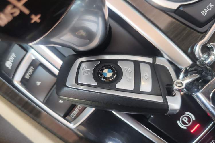 Used BMW 7 Series 2009 740Li Leading Model Vehicle Key