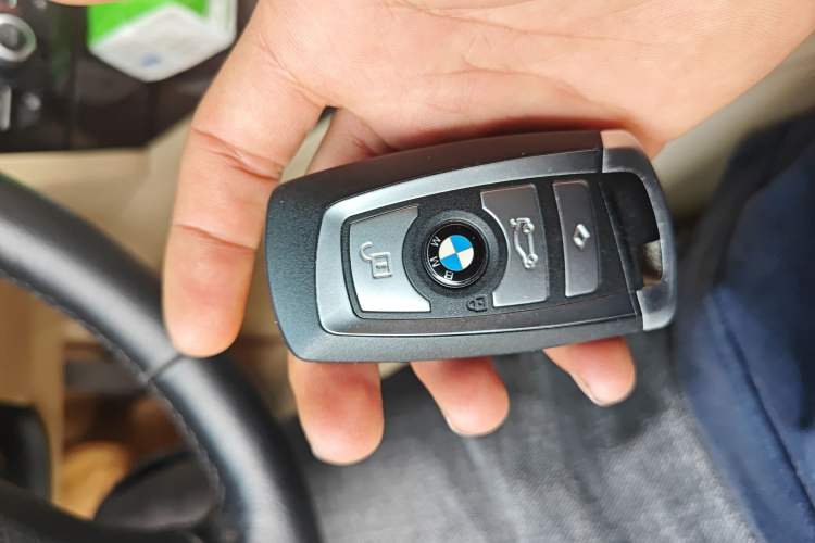 Used BMW 7 Series 2009 740Li Luxury Model Vehicle Key