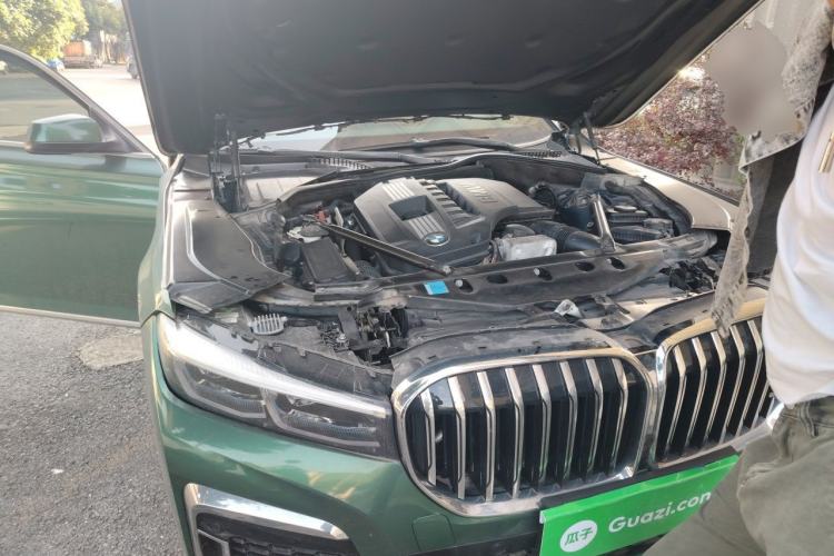 Used BMW 7 Series 2009 740Li Luxury Model Engine Bay