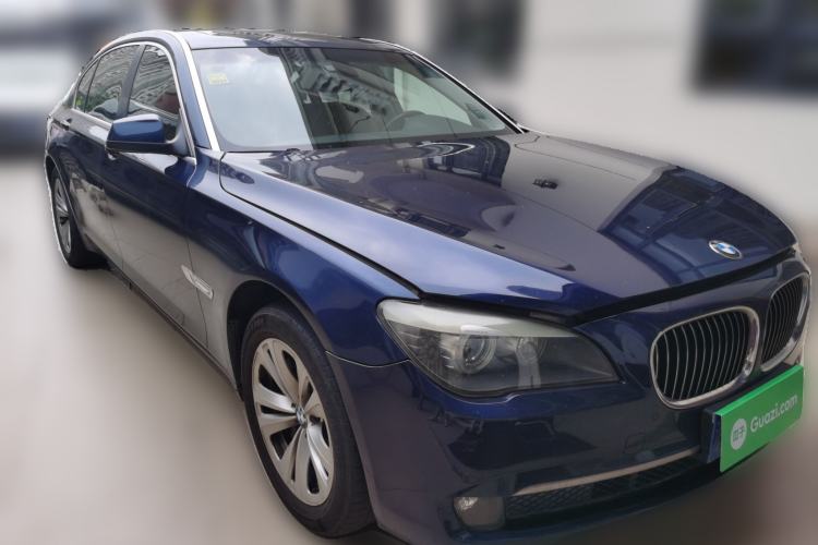 Used BMW 7 Series 2009 730Li Luxury Model Front Right 45 Deg