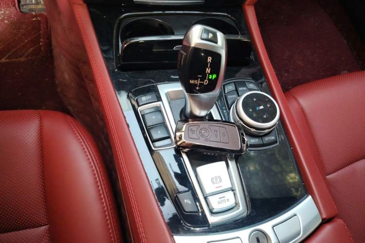 Used BMW 7 Series 2009 740Li Luxury Model Gear Lever