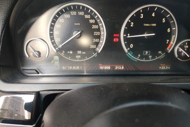 Used BMW 7 Series 2009 740Li Luxury Model Odometer Close Up