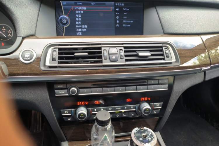 Used BMW 7 Series 2009 730Li Luxury Model Audio And AC Panel