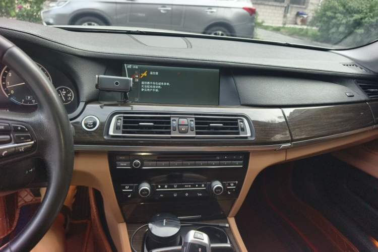 Used BMW 7 Series 2009 740Li Leading Model Audio And AC Panel