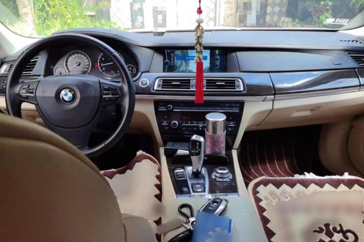 Used BMW 7 Series 2009 730Li Luxury Model Center Console