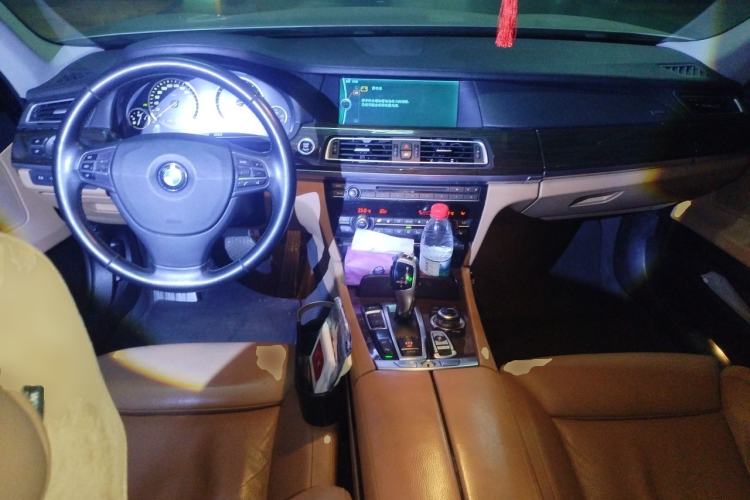 Used BMW 7 Series 2009 740Li Luxury Model Center Console