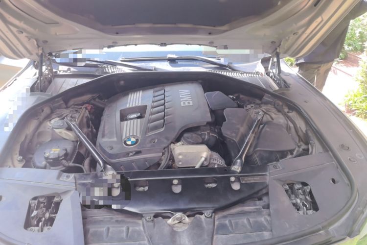 Used BMW 7 Series 2009 730Li Luxury Model Engine Bay