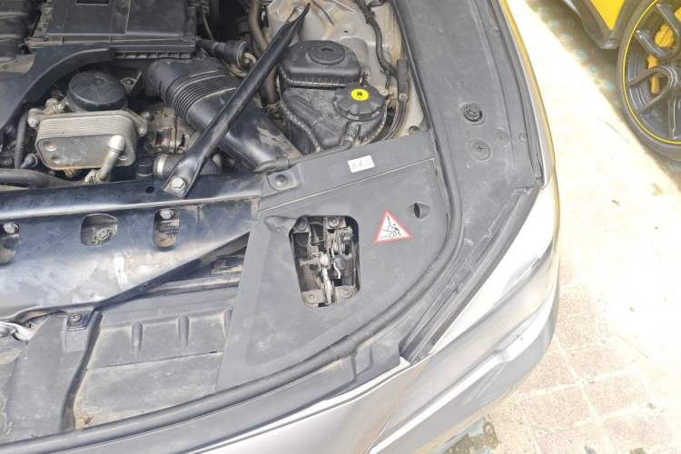 Used BMW 7 Series 2009 740Li Leading Model Engine Bay Left