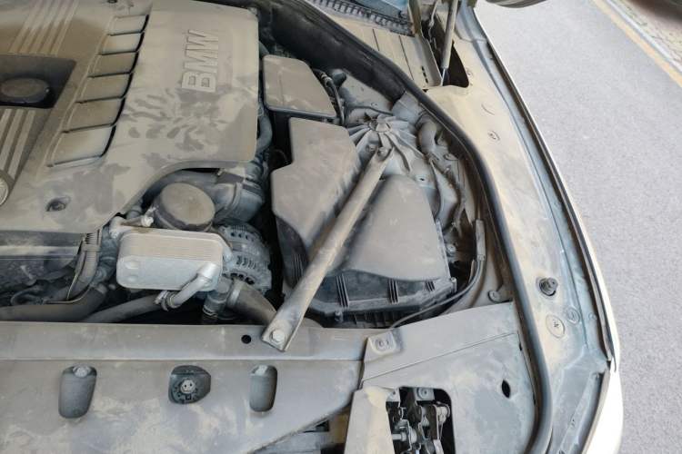Used BMW 7 Series 2009 730Li Luxury Model Engine Bay Left