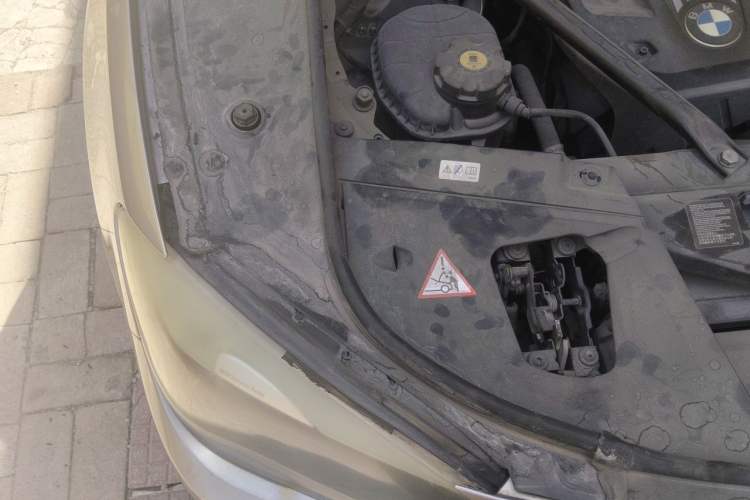 Used BMW 7 Series 2009 730Li Luxury Model Engine Bay Right