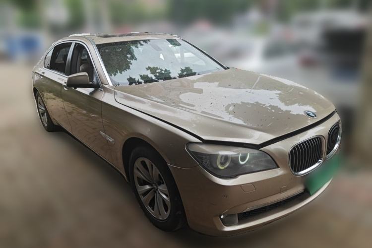 Used BMW 7 Series 2009 730Li Luxury Model Front Right 45 Deg
