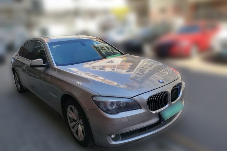 Used BMW 7 Series 2009 730Li Luxury Model Front Right 45 Deg