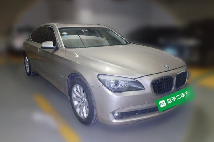 Used BMW 7 Series 2009 740Li Luxury Model Front Right 45 Deg