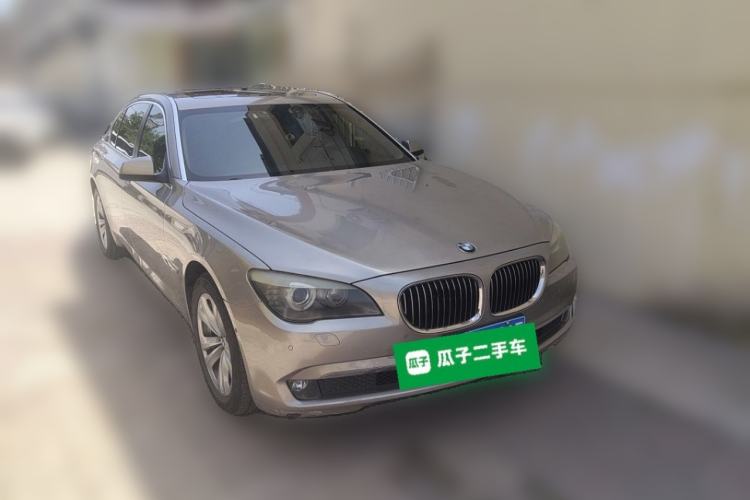 Used BMW 7 Series 2009 730Li Luxury Model Front Right 45 Deg