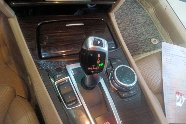 Used BMW 7 Series 2009 730Li Luxury Model Gear Lever