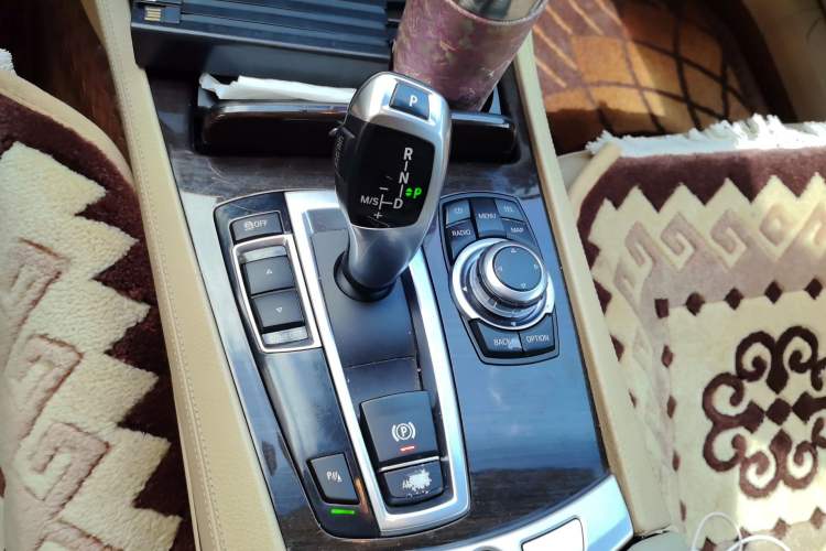 Used BMW 7 Series 2009 730Li Luxury Model Gear Lever