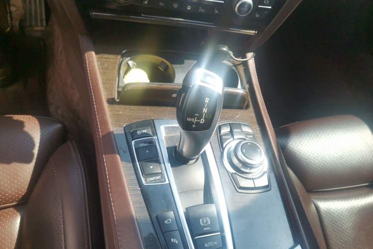 Used BMW 7 Series 2009 730Li Luxury Model Gear Lever