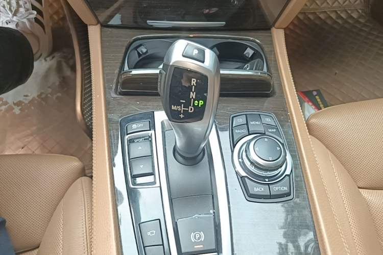 Used BMW 7 Series 2009 740Li Luxury Model Gear Lever