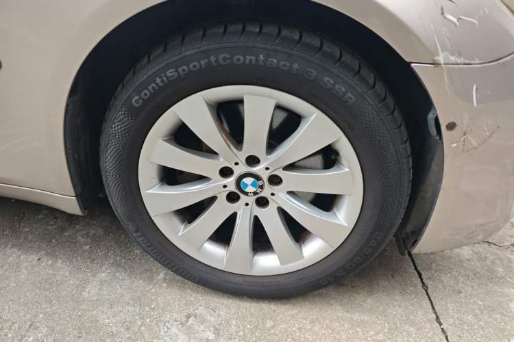 Used BMW 7 Series 2009 740Li Luxury Model Right Front Wheel Hub