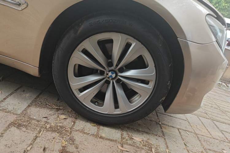 Used BMW 7 Series 2009 730Li Luxury Model Right Front Wheel Hub