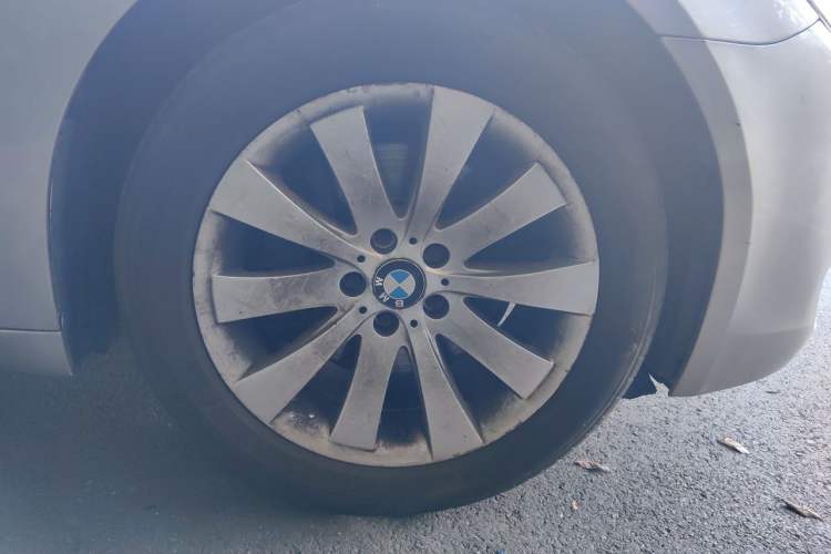 Used BMW 7 Series 2009 740Li Leading Model Right Front Wheel Hub