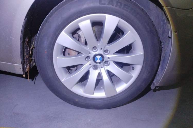 Used BMW 7 Series 2009 740Li Luxury Model Right Front Wheel Hub