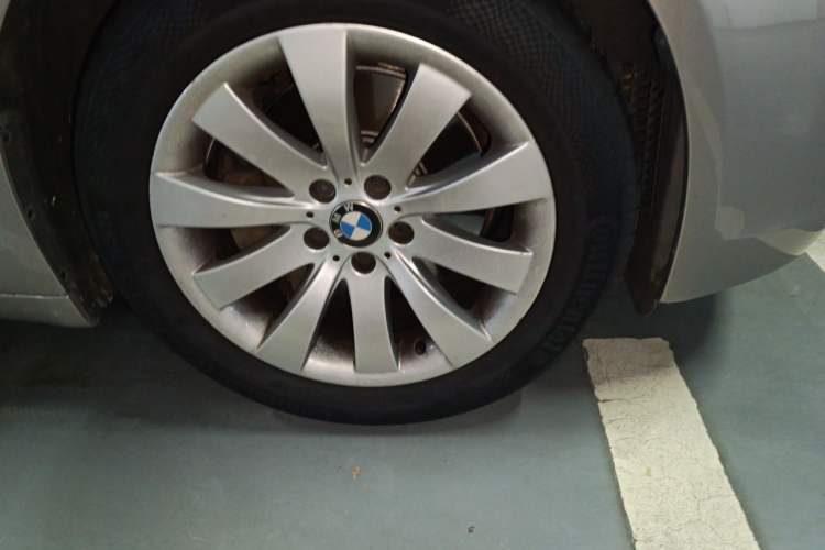 Used BMW 7 Series 2009 740Li Leading Model Right Front Wheel Hub