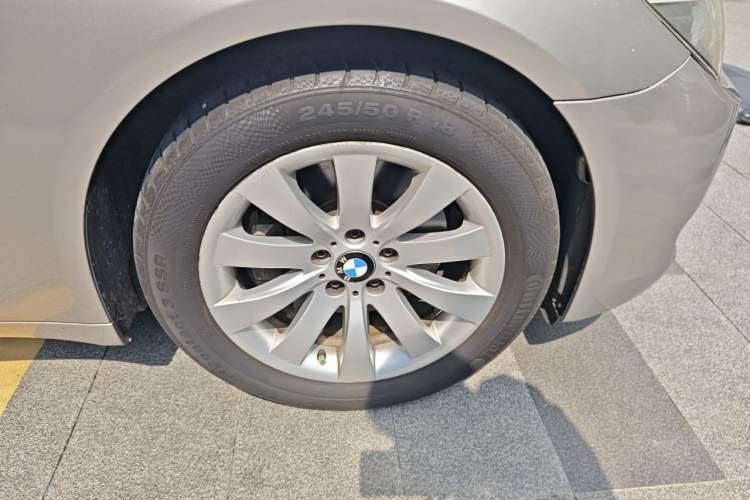 Used BMW 7 Series 2009 740Li Leading Model Right Front Wheel Hub