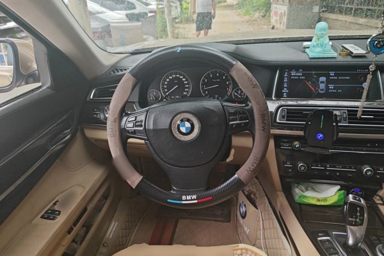 Used BMW 7 Series 2009 730Li Luxury Model Steering Wheel
