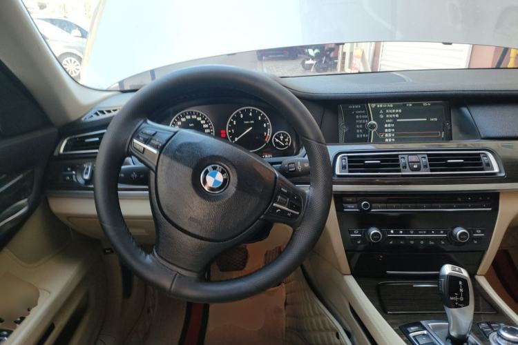 Used BMW 7 Series 2009 730Li Luxury Model Steering Wheel