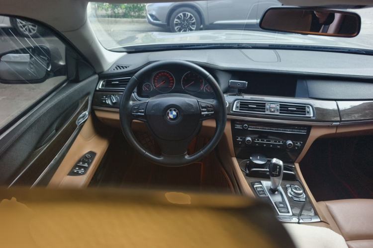 Used BMW 7 Series 2009 740Li Leading Model Steering Wheel